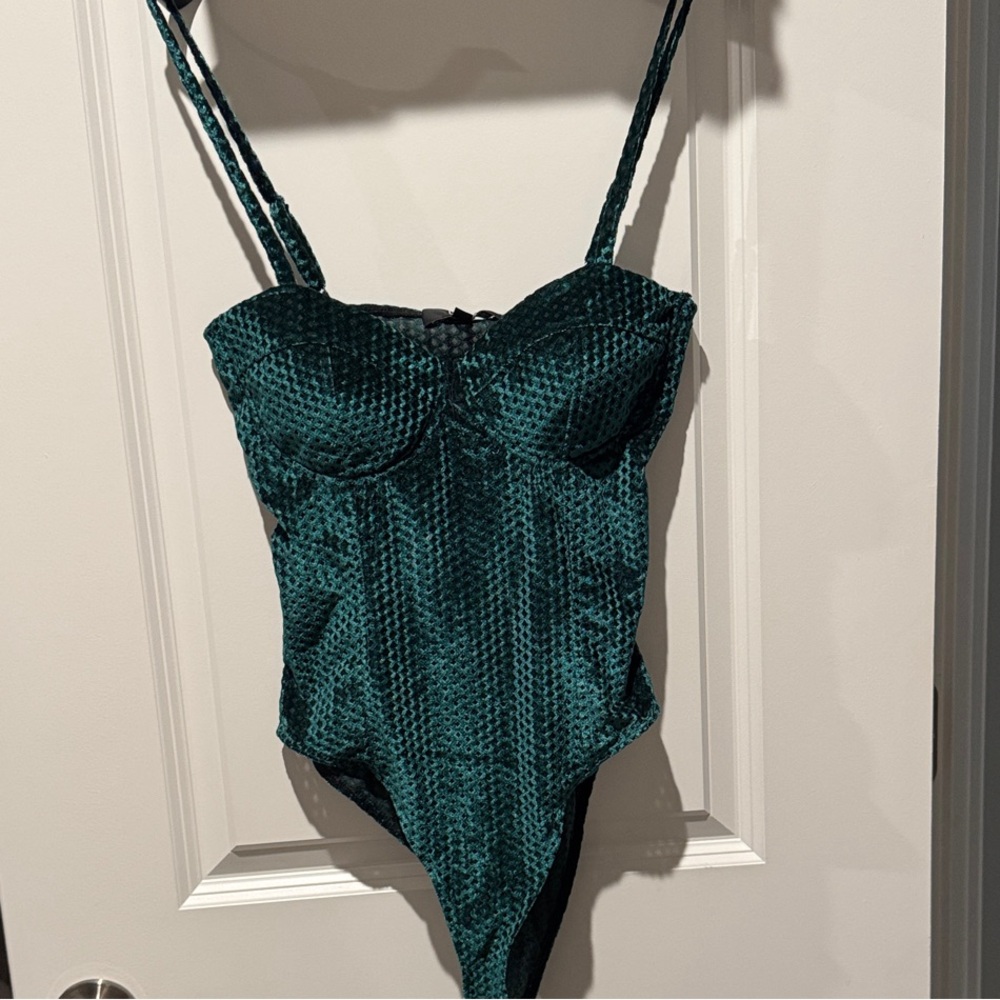 Lulu's Deep Green Textured Bodysuit